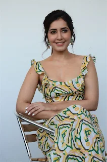 Actress Raashi Khanna Stills At Prati Roju Pandage Movie Interview  