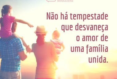 Nesse dias de quarentena muitos estão tendo crises pessoais ou familiar.  O stress do trabalho, precaução devido ao vírus, preocupação com o dinheiro, vendas, ou se perdeu o trabalho. Todos de alguma forma estão sendo afetados e as crises pessoais podem ser evidentes, no ambiente familiar, gerando conflitos pela instabilidade emocional que a pandemia causou. Alguns tem que ficar mais em casa, marido, filhos, gerando ambiente diferente, tumultuado, barulhento e bagunçado podemos dizer. A mulher não agüenta limpar, cuidar dos filhos, organizar a casa. O marido ansioso pra trabalhar, pagar as contas, etc. são exemplos de situações que nos afetam. O ambiente aglomerado tem divergência de opiniões, pensamento e isso gera desgaste. Mas o que não podemos e magoar as pessoas que amamos, temos que ter mais paciência no trabalho, em casa, com nossa família, pois a crise vai passar, as coisas se organizam, e nossa família tem que permanecer unida firme e forte. Cuide da sua família, não leve tudo ao pé da letra, releve opiniões, tenha paciência, e daqui a pouco tudo melhora.