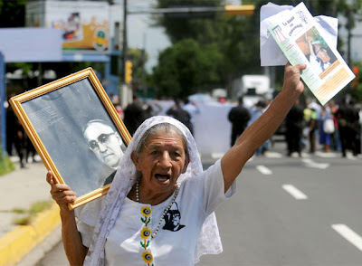 La derecha salvadoreña culpa a Hugo Chávez de su crisis actual