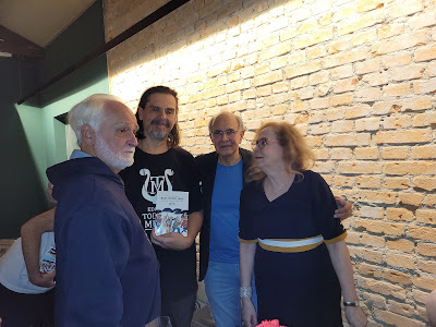 "Bons tempos, hein?", no Bar dos Cravos em São Paulo