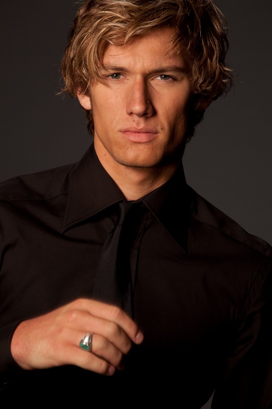 alex pettyfer for burberry. alex pettyfer picture.