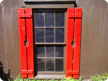 8-shutters