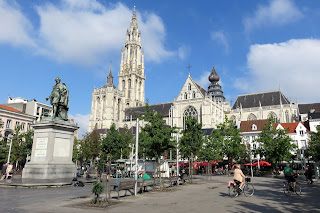 Traslado de Charleroi a Amberes