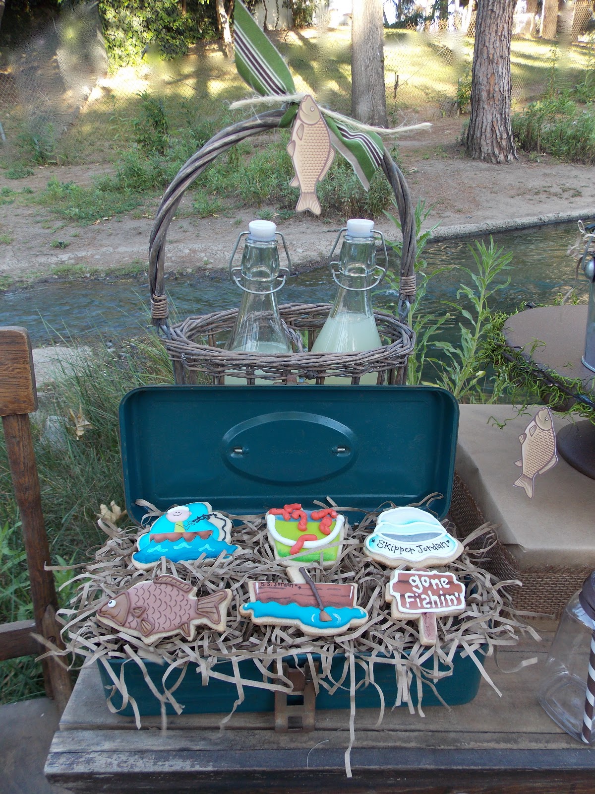 LAURA'S little PARTY: Gone Fishin' - party ideas for a fishing party