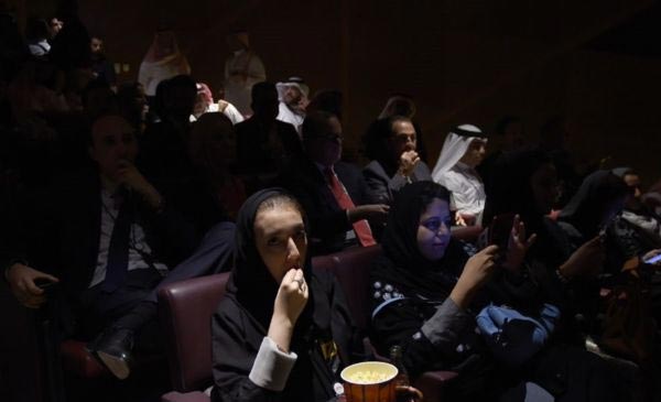  Mengakhiri Larangan Selama 35 Tahun, Arab Saudi Resmikan Bioskop Pertama
