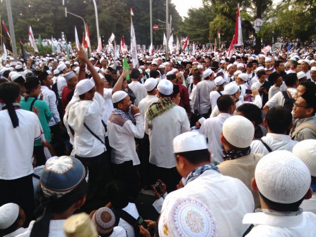 Aksi Bela Ulama di Bandung berlangsung tertib