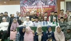Yusuf Martak, Slamet Ma'arif dan Abdullah Hehamahua Ajak Warga Minta Jokowi Mundur