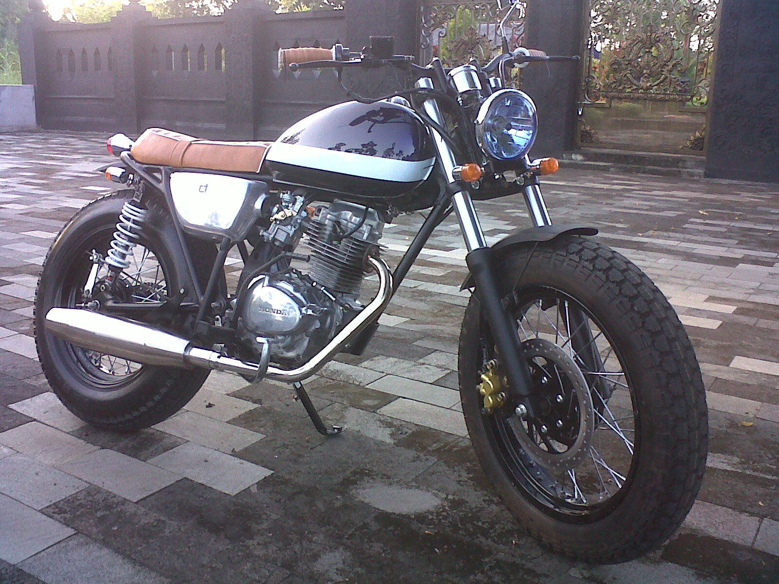 Tangki Knalpot Kustom Inspirasi Modifikasi Motor Kustom Japstyle