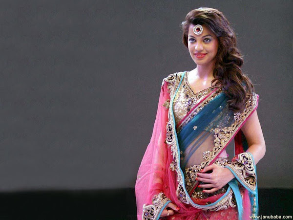Mugdha Godse Pic3