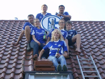 Schalke 04 Fans On The Roof Germany Bundesliga Funny Hd Desktop Wallpaper