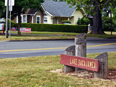 zum Lake Sacajawea