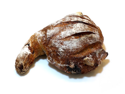 いちじくとクルミのパンオルヴァン | Boulangerie NOLI et NORI（ブーランジェリーノリエノリ）