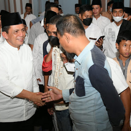 Gubernur Ansar Safari Ramadhan di Masjid Baitul A'la Perumahan Aviari, Batu Aji  Batam 