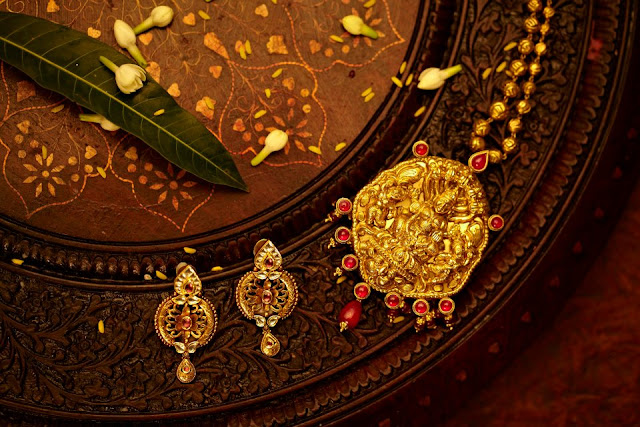 Types of traditional Indian jewellery 