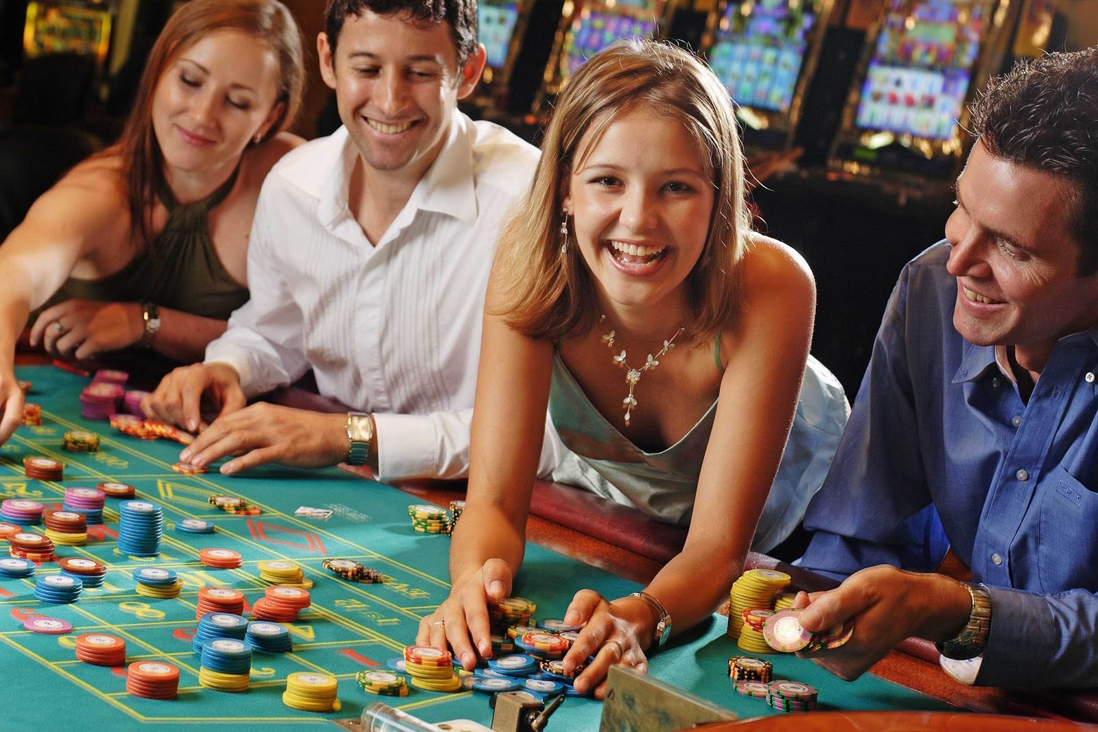 playing online casino games