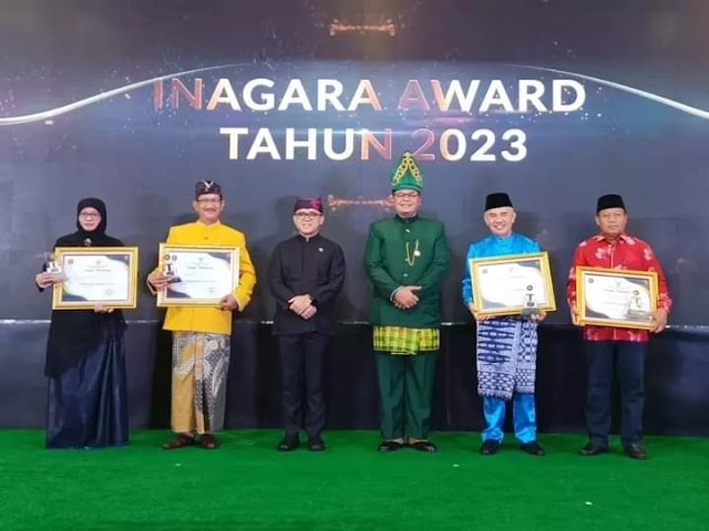 Bupati Adirozal Terima Penghargaan Inagara Award dari LAN RI