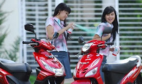 hot girl honda beat-yamaha mio