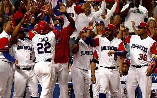 EQUIPO DOMINICANO DERROTA EEUU 7 POR 5; AVANZA A LA SEGUNDA RONDA EN EL
CLÁSICO MUNDIAL