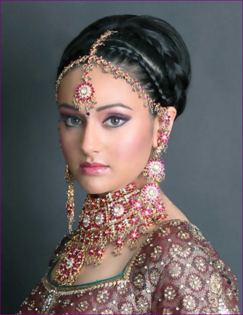 Supreme Stylish Wedding Hair Style 2013 For Girls