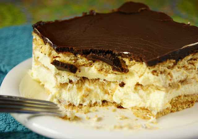  With layers of graham crackers too fluffy vanilla pudding No-Bake Chocolate Eclair Dessert