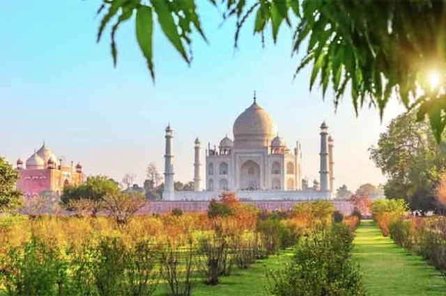 les jardins du Taj Mahal