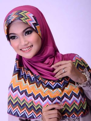 motif jilbab yang selalu jadi trend.2 Model Jilbab yang Selalu Jadi Trend