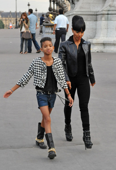 will smith family members. Jay-Z Signs Willow Smith to a