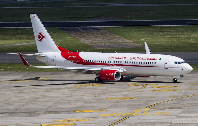 air algerie boeing 737-800 at brussels