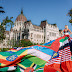 Budapesten járt a "homofób országok" zászlajából varrt szivárványruha
