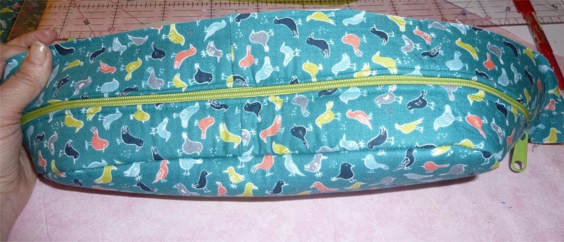 Curved Corner Zip Gusset Bag Tutorial