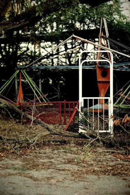 Abandoned Amusement Park in Kansas Seen On www.coolpicturegallery.us