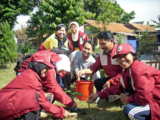 Diposkan oleh Whisnu Nugroho di 07.40