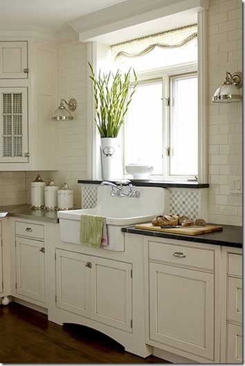 Canadian House & Home Kitchen