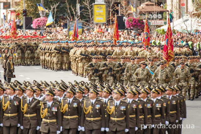 парад військ на День незалежності 2017 на Ukrainian Military Pages