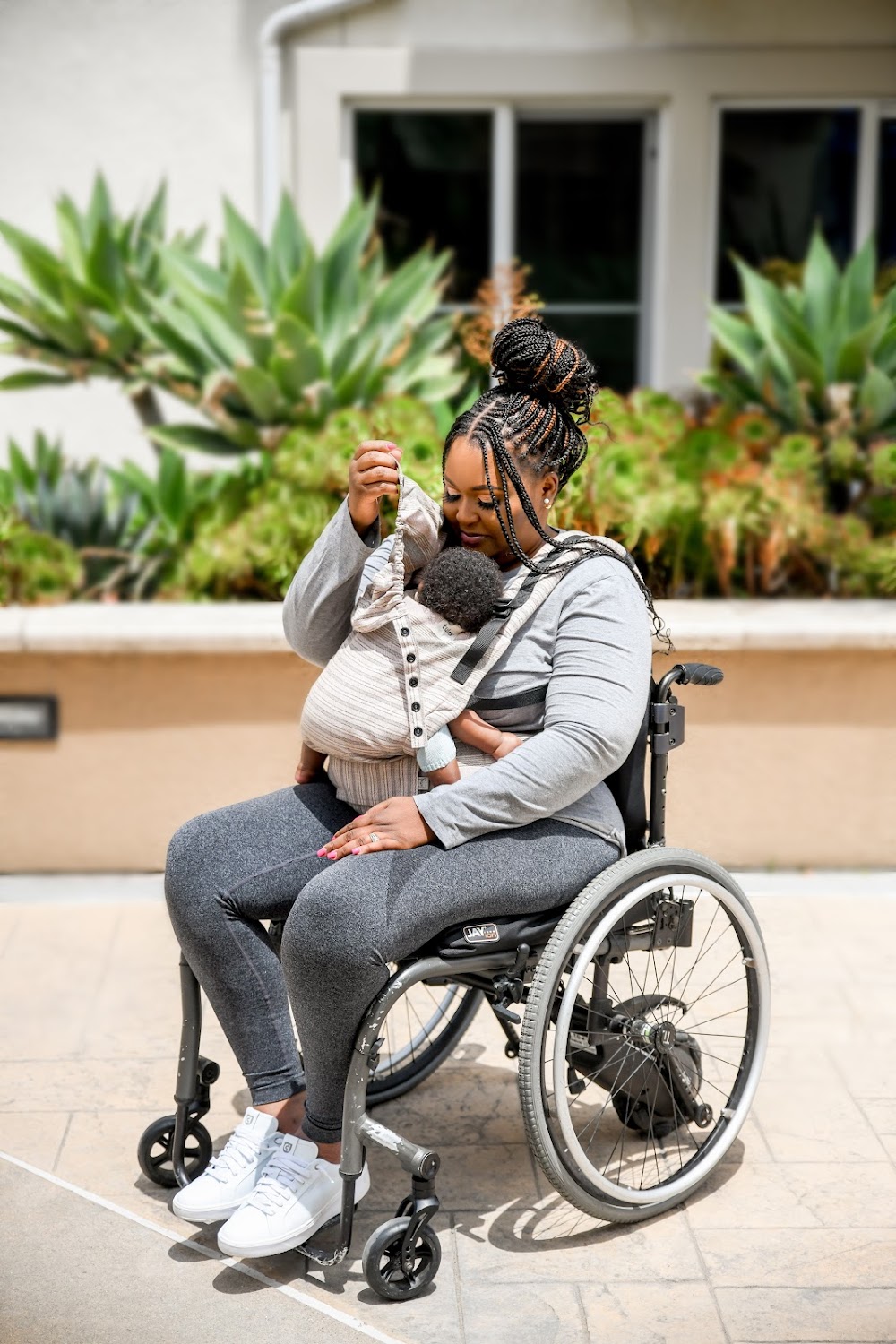 How I carry my baby on the wheelchair: Tulababy Carrier Review + Coupon