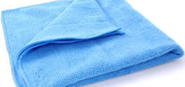 Kain Microfiber, Alat Kebersihan Rumah Tangga Penghilang Noda di Permukaan