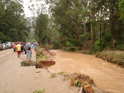 tragedia, nova-friburgo, regiao-serrana, teresopolis, petropolis, calamidade-publica, doaçoes-para-regiao-serrana