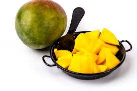 Eating Mangoes: A Nutritional Powerhouse for Your Health
