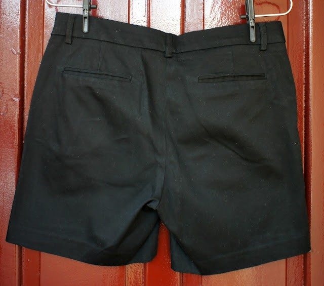 short_curto_preto_andrea_marques