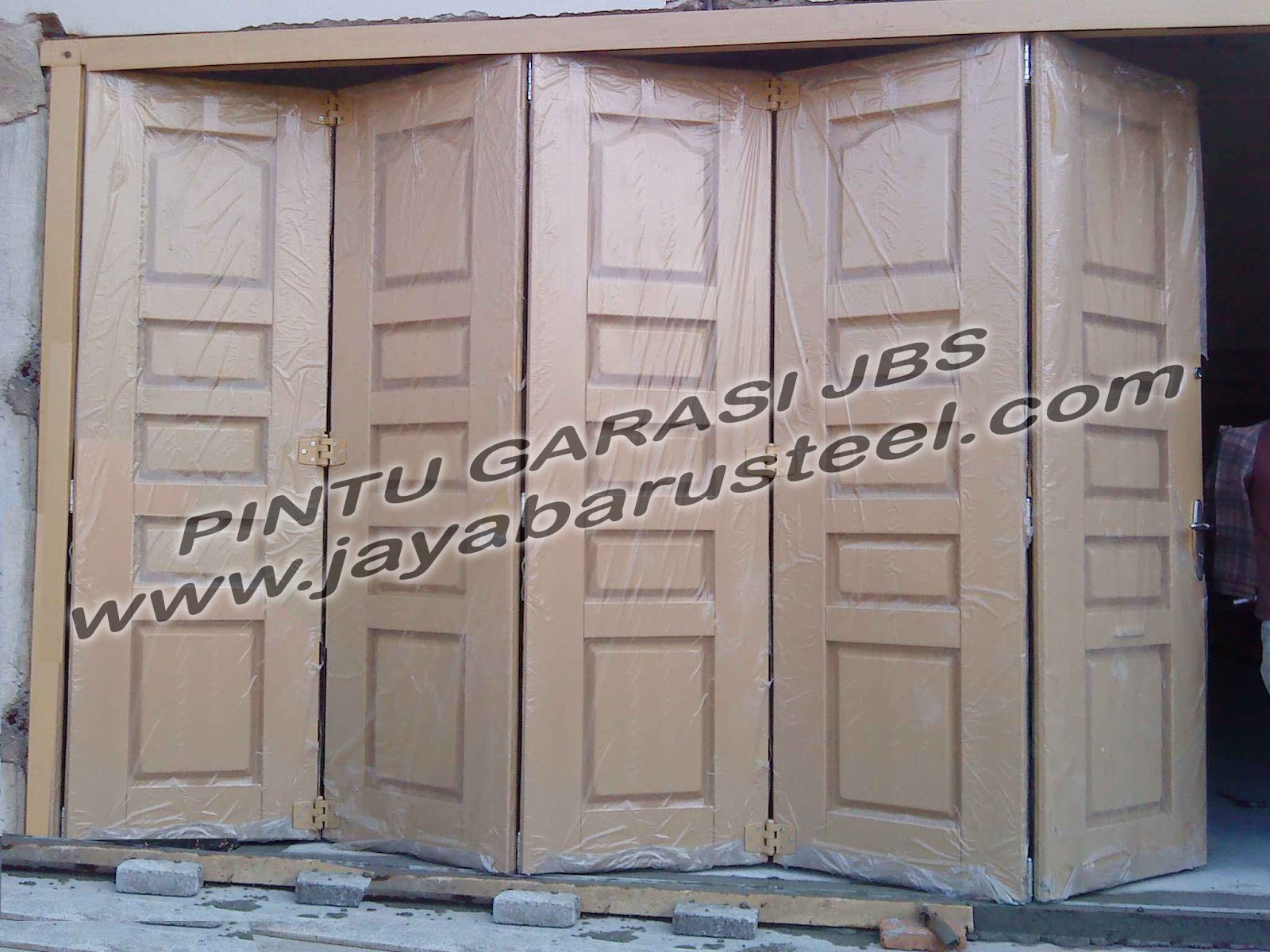  Harga Pintu Lipat Garasi Solo Pintu Garasi Besi Minimalis 