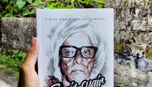 " Review " Buku Syair - Syair dan Munajat Mahakarya Habib Sholeh Tanggul - Naratawa.id