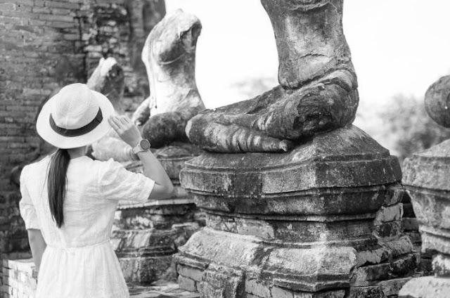The Lady in White of Ayutthaya