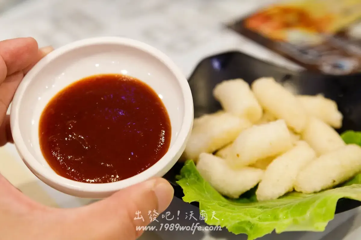 吃韓式料理還能體驗韓服 台中非常石鍋韓食吃到飽