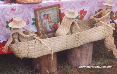 Plant-Fiber Crafts around Lake Patzcuaro