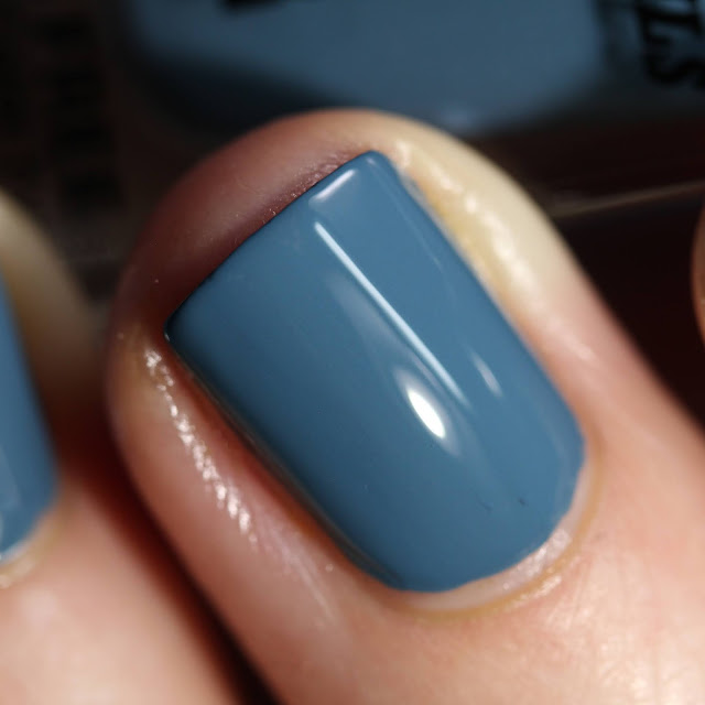 Dimension Nails Mangrove Kingfisher swatch