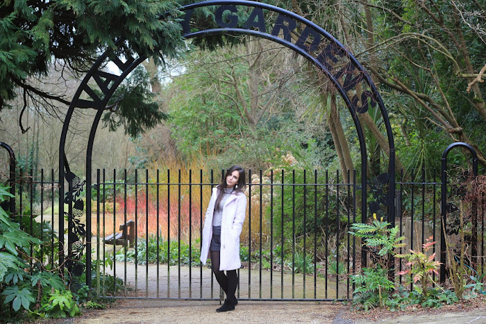 Grey stripy polo neck and shorts Outfit Southampton University Uni Secret Gardens