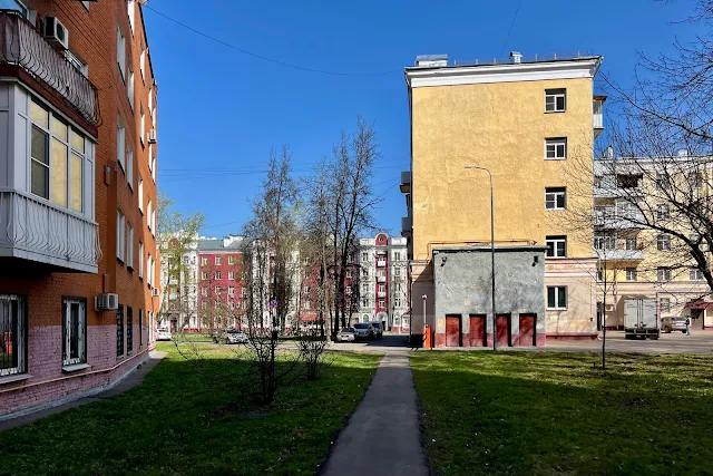 улица Толбухина, дворы