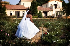Bride in Avianto rose garden - Joretha Taljaard Wedding Photography