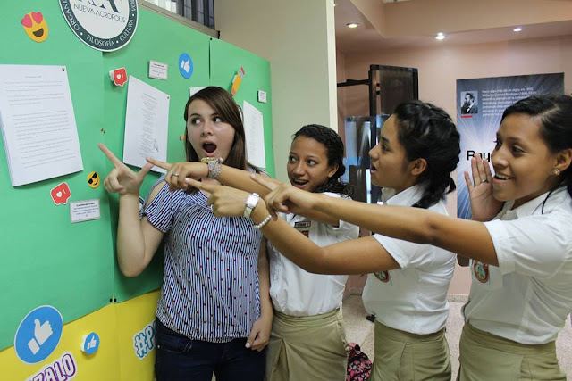 Exposición Galería de Cuento y Poesía Certamen de Literatura Nueva Acrópolis Santa Ana, El Salvador