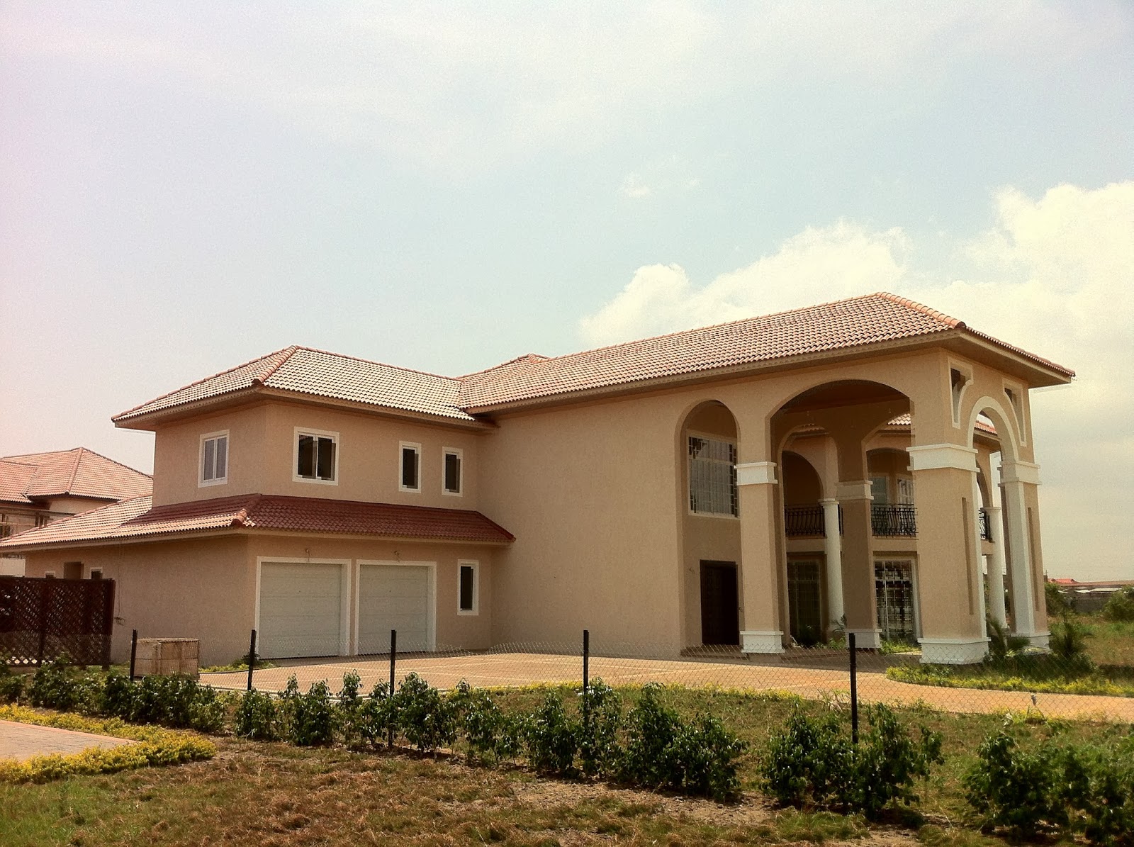  House for sale, Trasacco Valley Accra Ghana, click on this link for more information , call 0241244552 or email leon@sphynxpc.com